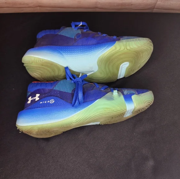 Under Armour Men's Blue and Orange Athletic Shoes - Picture 7 of 11